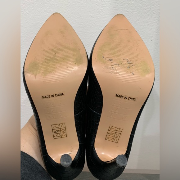 London Rag Women's Black Stiletto Pumps Heels in Size 7 Brooch Accent on Toe - Picture 11 of 14